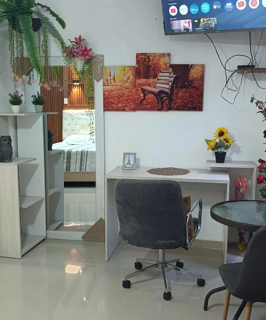 EstanciaS ALELI comodo apart/std, Aero/pto,t/Nal de transporte Cali Apartamento